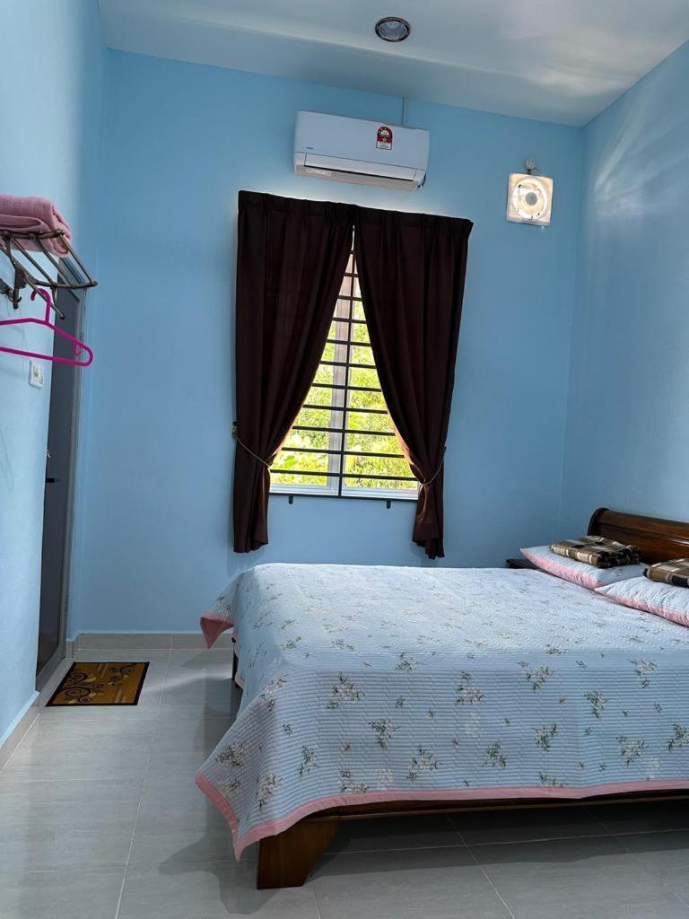 Homestay Haji Noor Tanah Merah  Exterior photo
