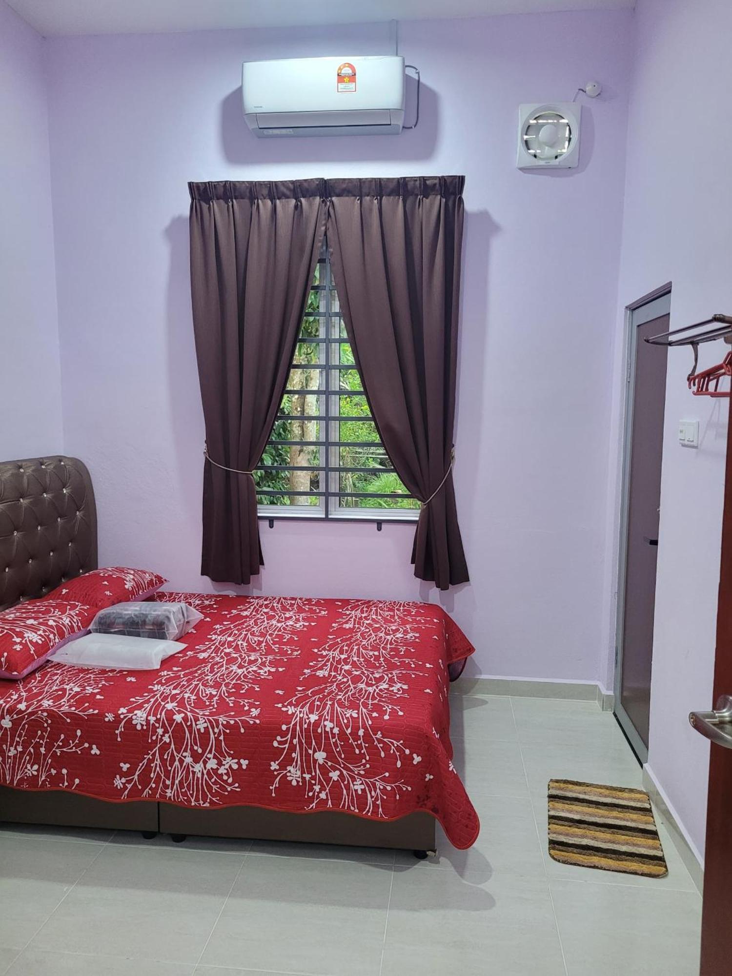 Homestay Haji Noor Tanah Merah  Exterior photo